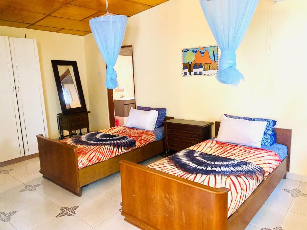 Jungle Beach Resort Sanyang Exterior photo
