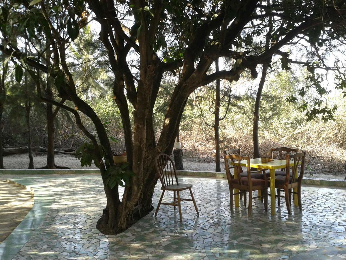 Jungle Beach Resort Sanyang Exterior photo